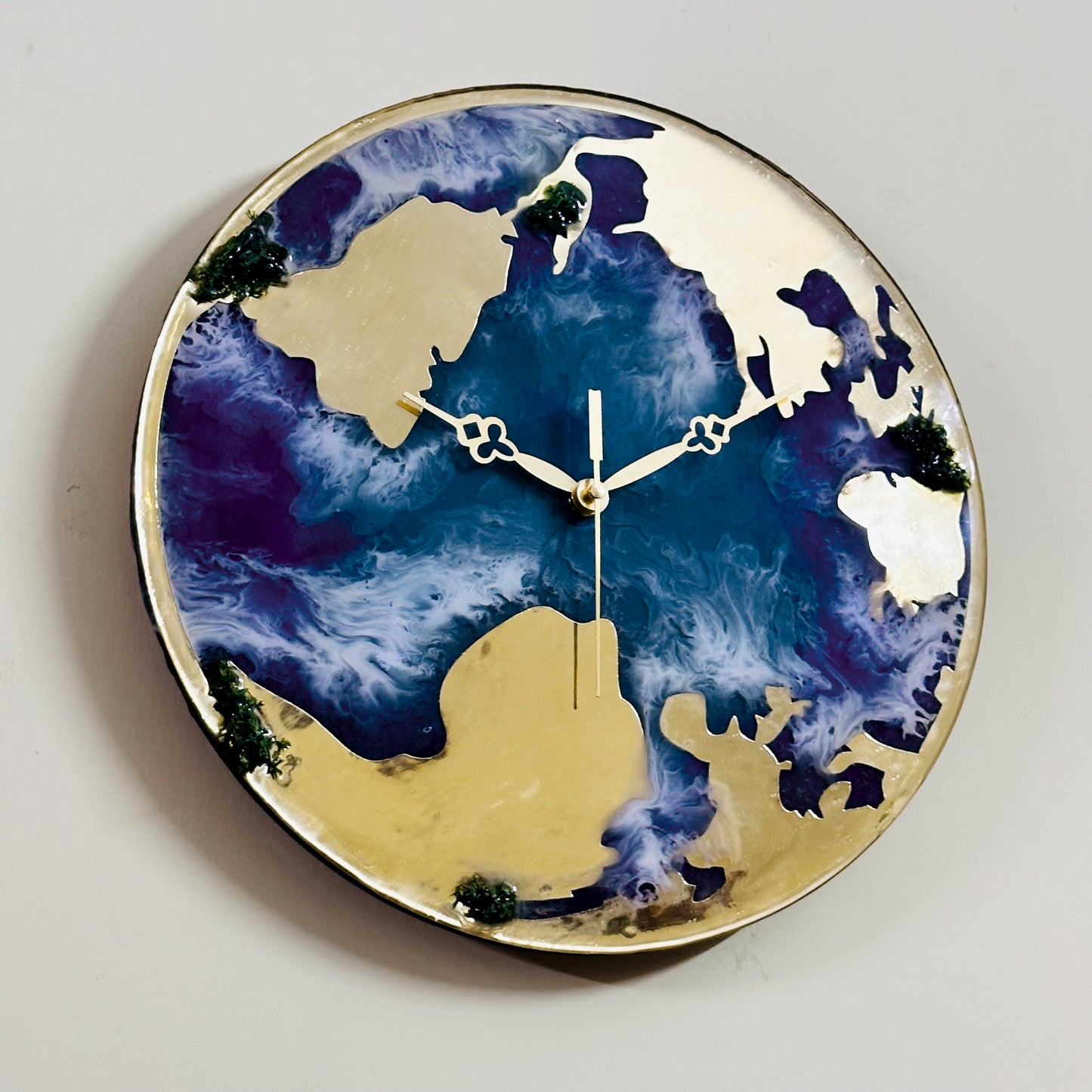 Globe wall clock