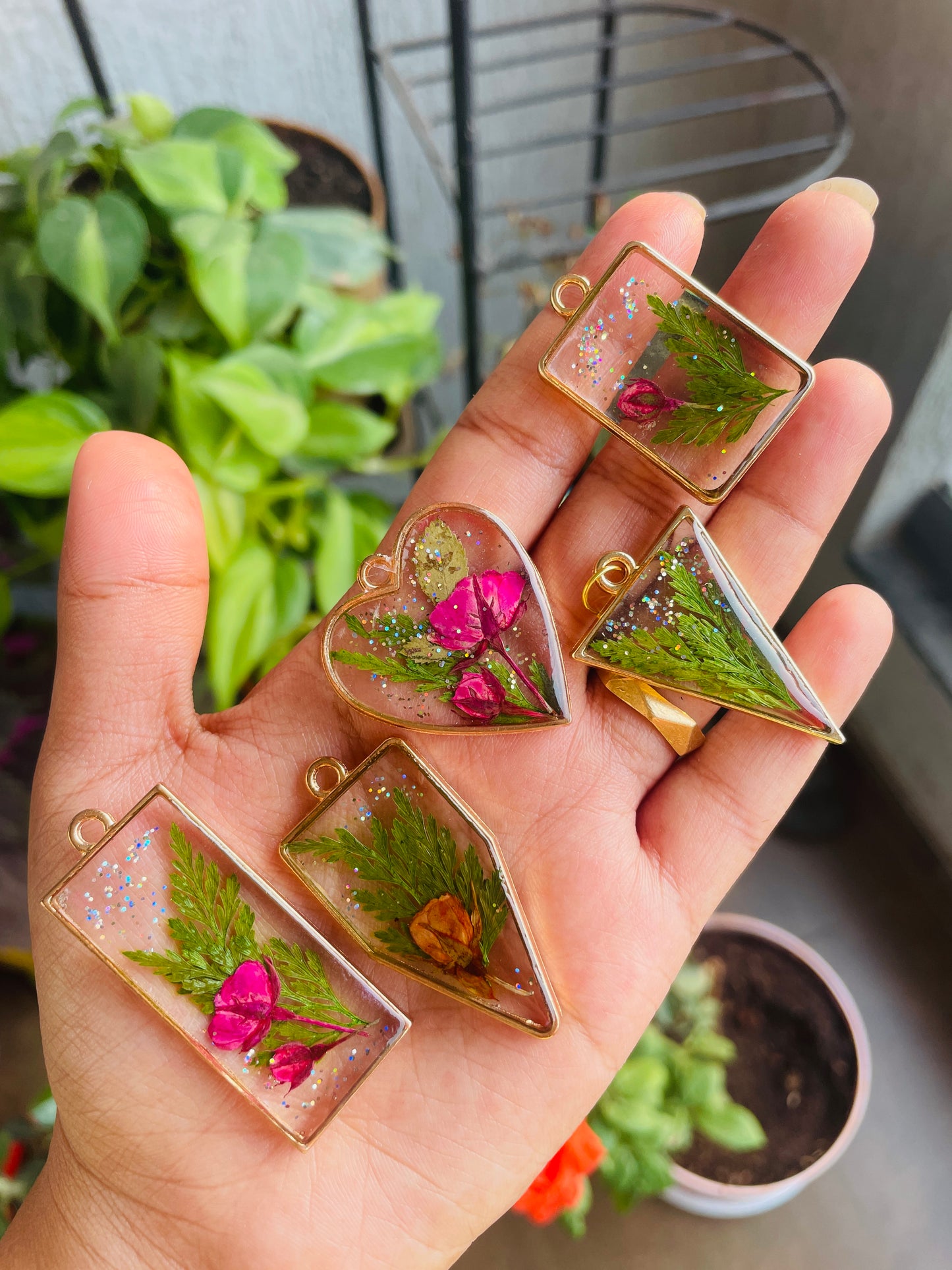 Flower Pendants with Chain | Transparent