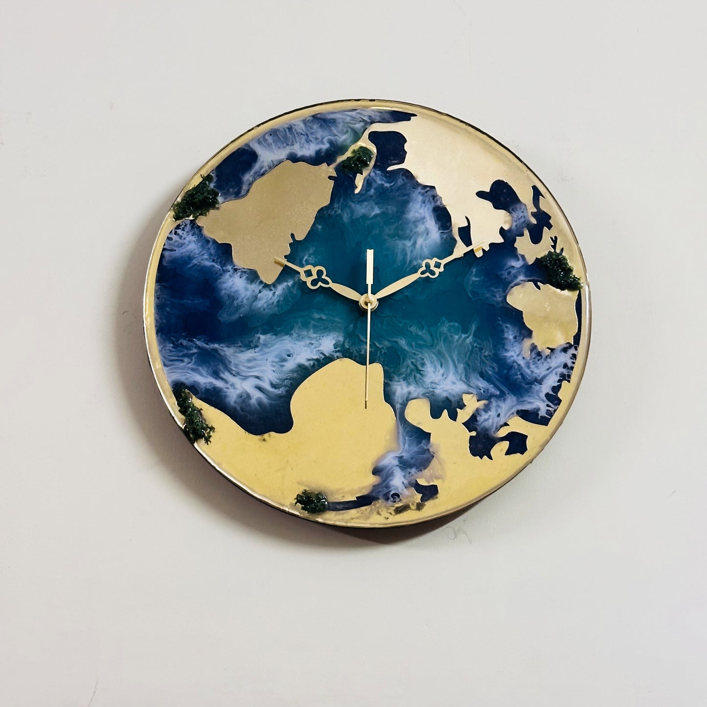 Globe wall clock